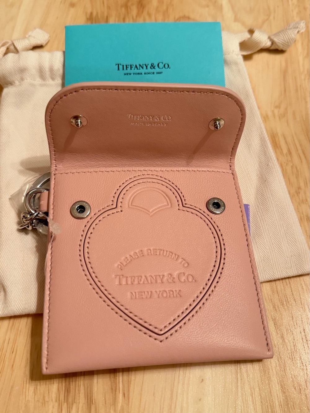Tiffany & Co. Pale Pink Leather Heart Coin Pouch - Picture 4 of 4